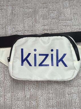 Kizik Fanny Pack Tilly Medium Branded Optic White Waist Bag / Belt Bag Unisex OS